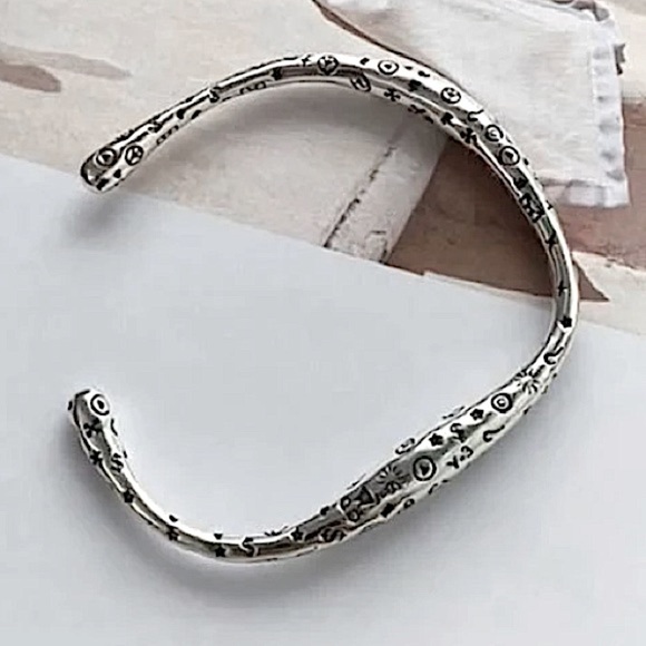 Irregular Graffiti Sterling Silver Bangle Cuff Bracelet - Picture 1 of 6